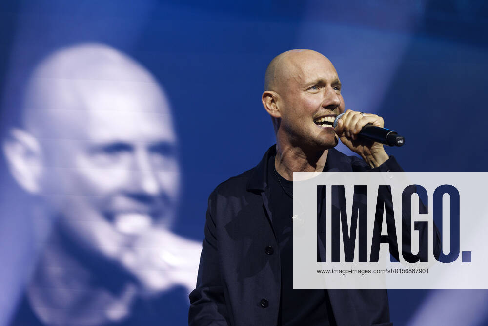 Sänger Oliver Petszokat (Oli P.) bei das große Schlagerfest XXL in der Lanxess-Arena. Köln, 23.04.2022 NRW Deutschland