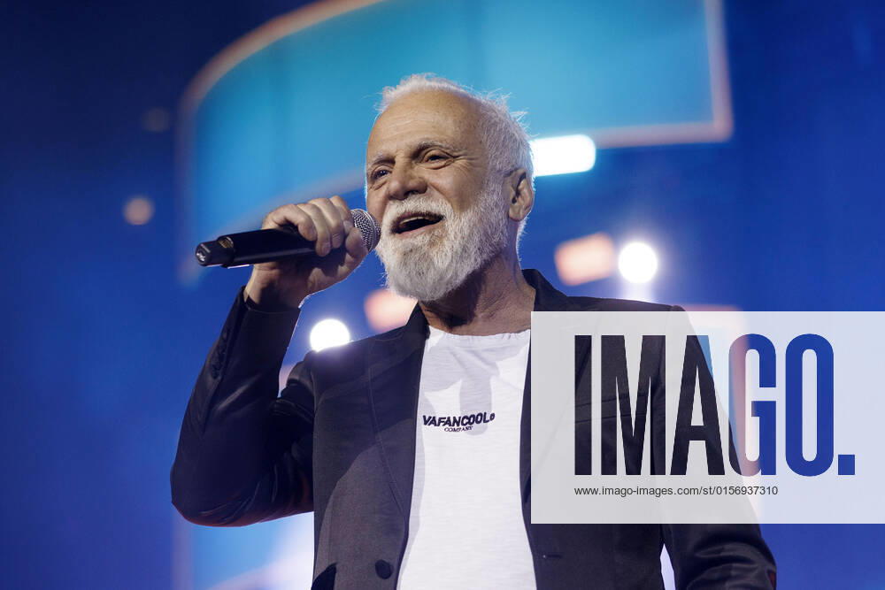 Sänger Nino de Angelo bei das große Schlagerfest XXL in der Lanxess-Arena. Köln, 23.04.2022 NRW Deutschland