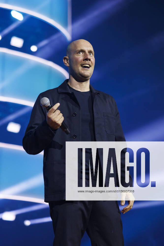 Sänger Oliver Petszokat (Oli P.) bei das große Schlagerfest XXL in der Lanxess-Arena. Köln, 23.04.2022 NRW Deutschland