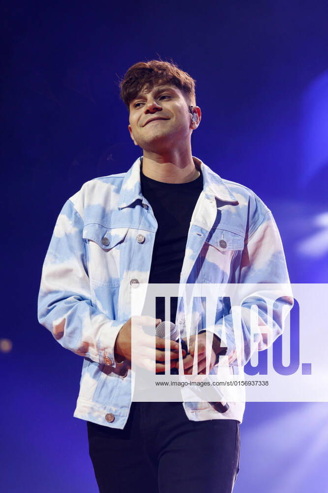 Schlagersänger Julian Reim bei das große Schlagerfest XXL in der Lanxess-Arena. Köln, 23.04.2022 NRW Deutschland