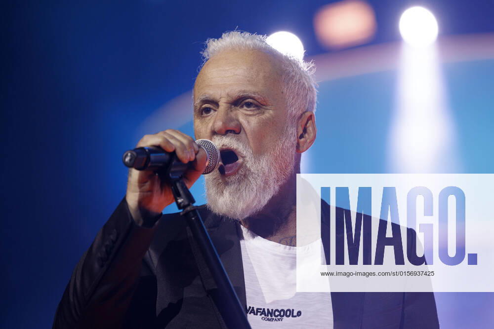 Sänger Nino de Angelo bei das große Schlagerfest XXL in der Lanxess-Arena. Köln, 23.04.2022 NRW Deutschland