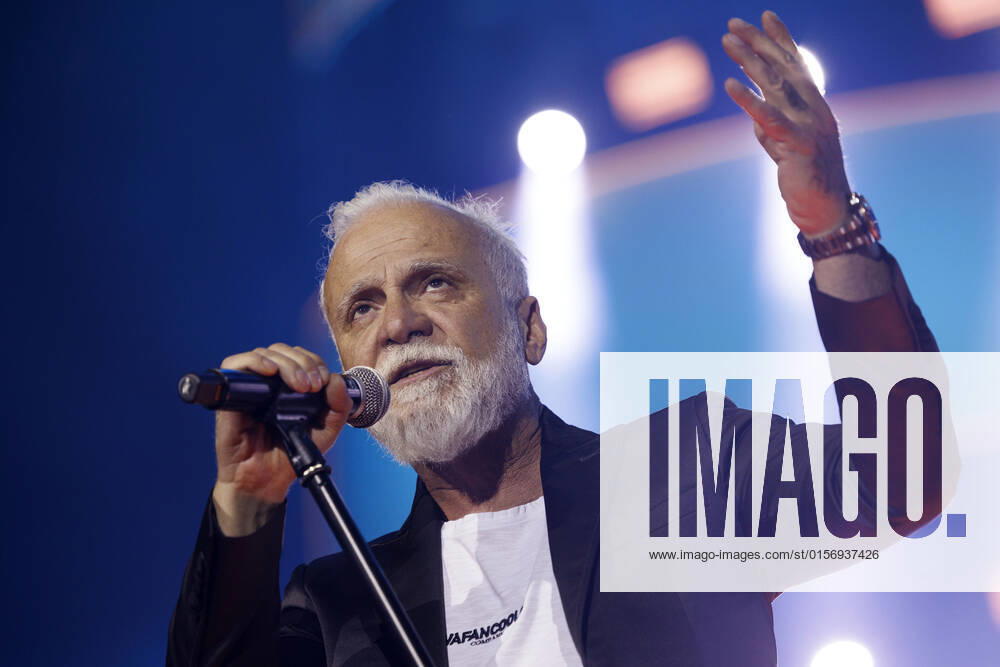 Sänger Nino de Angelo bei das große Schlagerfest XXL in der Lanxess-Arena. Köln, 23.04.2022 NRW Deutschland