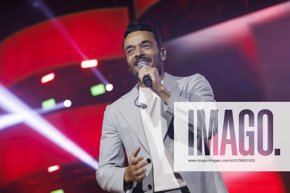 Sänger Giovanni Zarrella bei das große Schlagerfest XXL in der Lanxess-Arena. Köln, 23.04.2022 NRW Deutschland