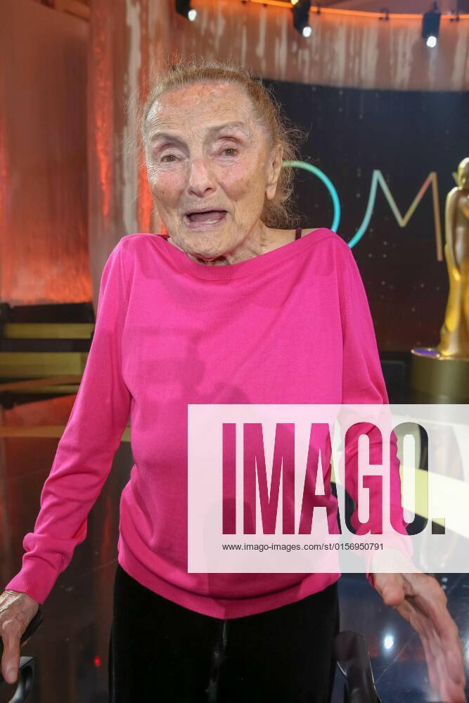 Wiener Hofburg, ROMY - Film- u. TV-Preis, Gala-Verleihung des Fernseh-Preises von ORF u. KURIER im Bild: Erni Mangold, ROMY - Film- u. TV-Preis