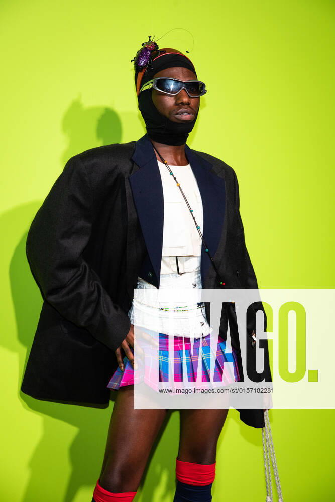 A guest attends the Photocall at the International Woolmark Prize 2022 FINAL in London. London United Kingdom - ZUMAs197 20220426_zaa_s197_131