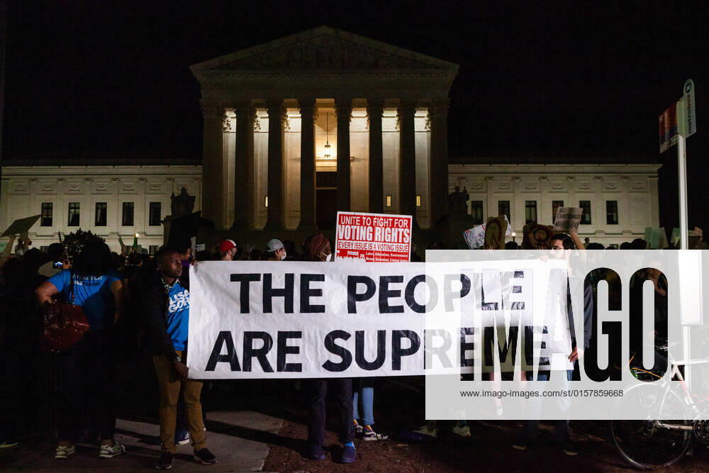 Demonstration at the Supreme Court after leak that Court will overturn Roe v. Wade Members of Democratic Socialists of America hold a banner during a demonstration just hours after Politico reported that Supreme Court justices had voted to overturn Roe v. Wade. In a draft opinion for the Dobbs v. JWHO case. Jackson Womens Health Organization is challenging Mississippis ban on abortion after 15 weeks, prior to fetal viability, which has been the standard since the Roe decision. Hundreds of pro-choice and pro-life demonstrators were present. Washington DC United States