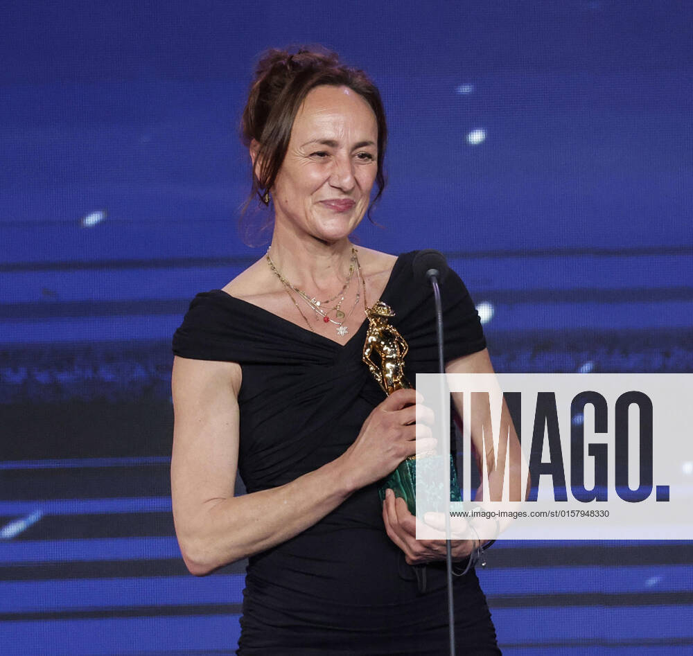 Verleihung des David di Donatello-Preises 2022 in Rom - Die Preisträger May 3, 2022, ROME, Italia: Italian costume designer Ursula Patzak at Cinecitta studios receives award for Best Costume Design for Qui rido io during the 67th edition of the David di Donatello Awards, in Rome, Italy, 3 May 2022. ANSA GIUSEPPE LAMI ROME Italia - ZUMAa110 20220503_zaf_a110_007