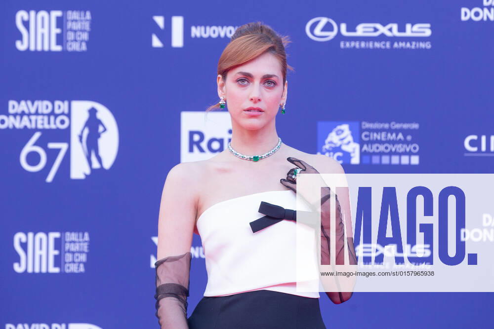 Verleihung des David di Donatello-Preises 2022 in Rom Italy: Red Carpet of David di Donatello 2022 Awards ceremony Miriam Leone attends the red carpet of David di Donatello 2022 awards ceremony in Rome Rome Italy