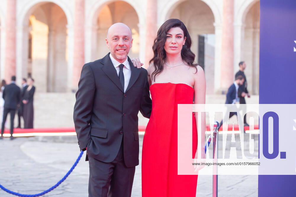 Verleihung des David di Donatello-Preises 2022 in Rom Italy: Red Carpet of David di Donatello 2022 Awards ceremony Rosa Palasciano and Ciro De Caro attend the red carpet of David di Donatello 2022 awards ceremony in Rome Rome Italy