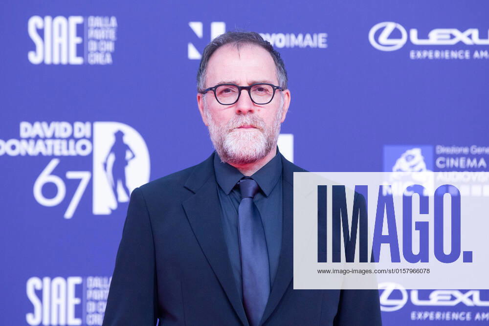 Verleihung des David di Donatello-Preises 2022 in Rom Italy: Red Carpet of David di Donatello 2022 Awards ceremony Valerio Mastandrea attends the red carpet of David di Donatello 2022 awards ceremony in Rome Rome Italy