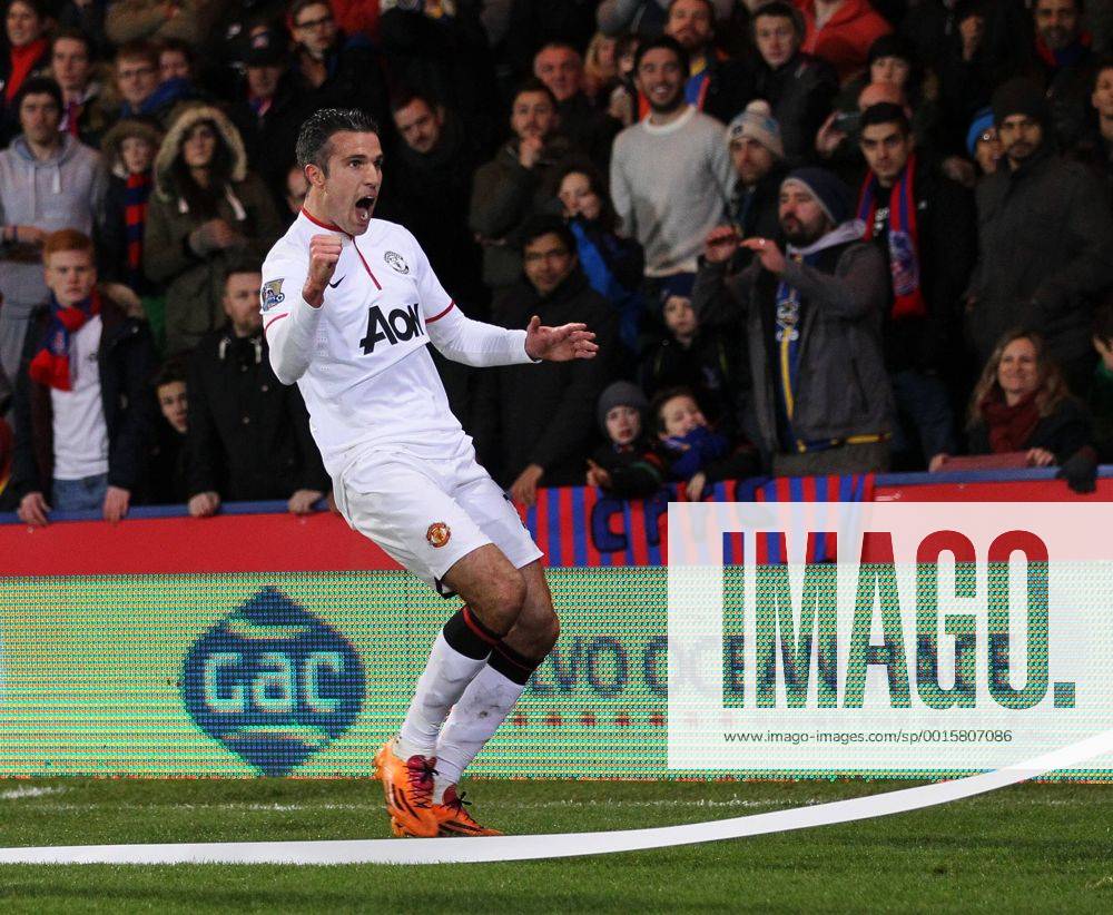 Manchester United s Robin Van Persie celebrates scoring his sides opening goal Crystal Palace vs Manchester United - Premier League - Selhurst Park - London - England - 22 02 2014 - Pic David Klein Sportimage .