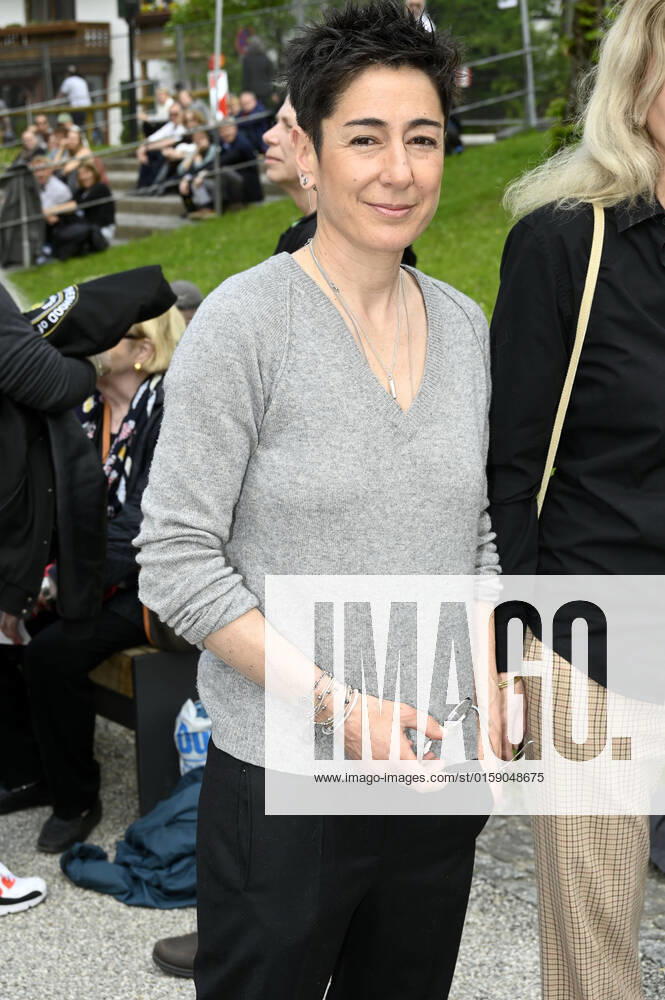 Dunja Hayali bei der Premiere der 42. Oberammergauer Passionsspiele im Passionstheater. Oberammergau