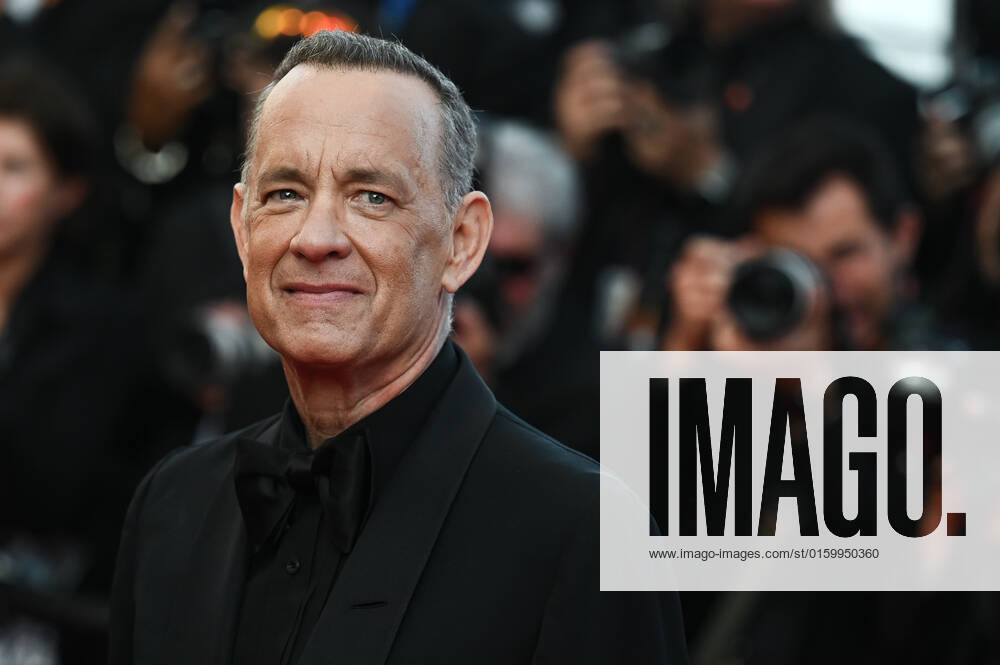 75eme Festival International du Film de Cannes. Montee des marches du film Elvis . Festival de Cannes 2022 - The 75th annual Cannes film festival 2022 in Cannes - France - Elvis Red carpet - Tom Hanks 280798 2022-05-25 Cannes France