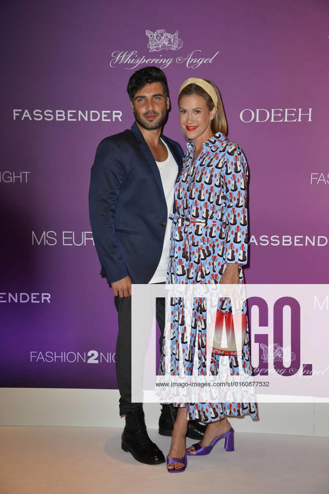 Wolke Hegenbarth mit Partner Oliver Vaid Fashion2Night auf der MS EUROPA 2 Schiff Hamburg 10. Juni 2022
