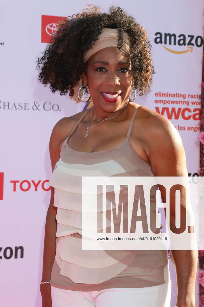 LOS ANGELES - JUN 14: Dawnn Lewis at the 2022 YWCA Greater Los Angeles Phenomenal Woman Awards at the You Tube Theater on June 14, 2022 in Los Angeles, CA