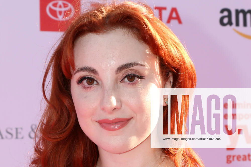 LOS ANGELES - JUN 14: Juliette Goglia at the 2022 YWCA Greater Los Angeles Phenomenal Woman Awards at the You Tube Theater on June 14, 2022 in Los Angeles, CA Los Angeles USA - ZUMAnc22 20220614_zaa_nc22_088