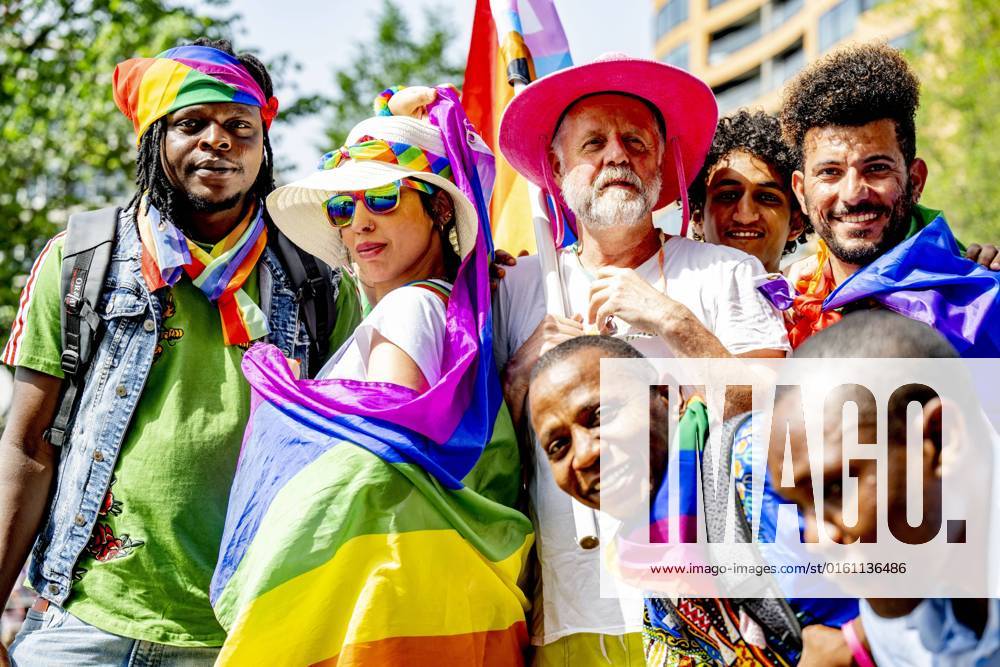 2022-06-18 11:22:06 ROTTERDAM - The Pride March traditionally moves through the city during Pink Saturday. This year s event will be held in Rotterdam with a march, information market and performances that reflect on the emancipation of the LGBTQ+ community. ANP ROBIN UTRECHT netherlands out - belgium out