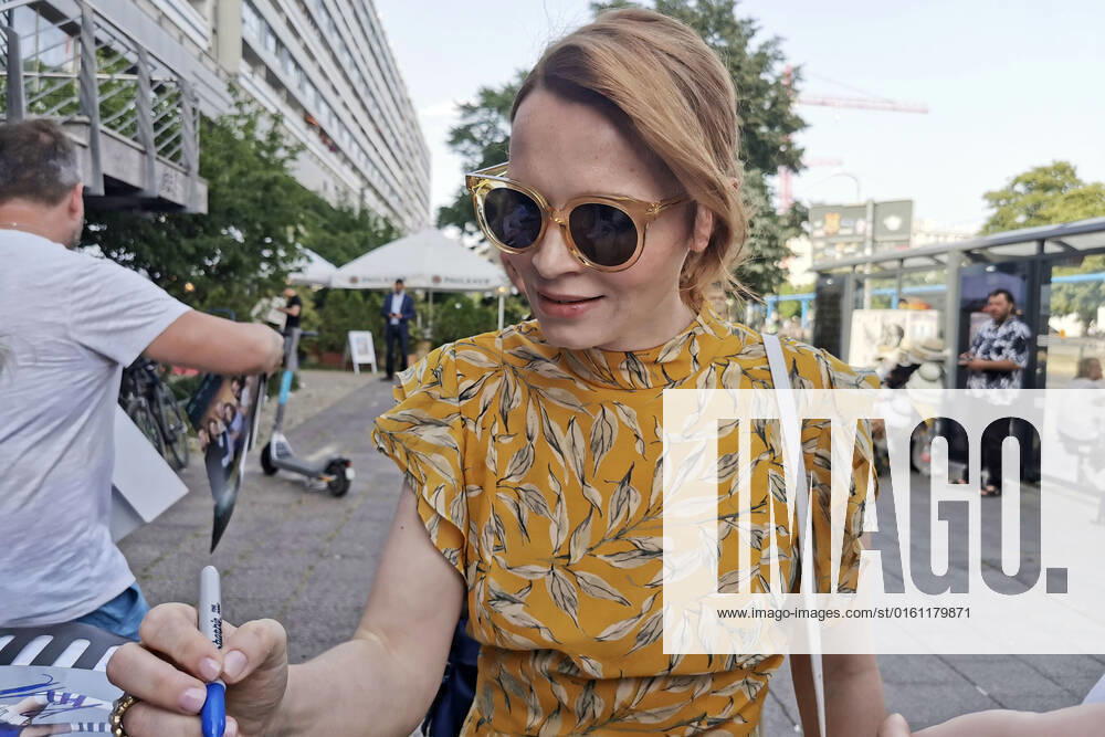 Karoline Herfurth beim Lola Festival 2022 - Countdown zum Deutschen Filmpreis 2022 im Haus Ungarn. Berlin