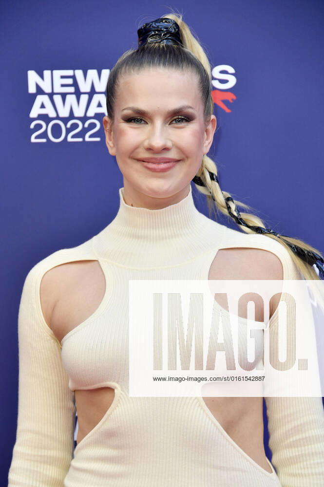 Zsa Zsa Inci Bürkle bei der Verleihung der Bunte New Faces Awards Film 2022 im Delphi Filmpalast. Berlin