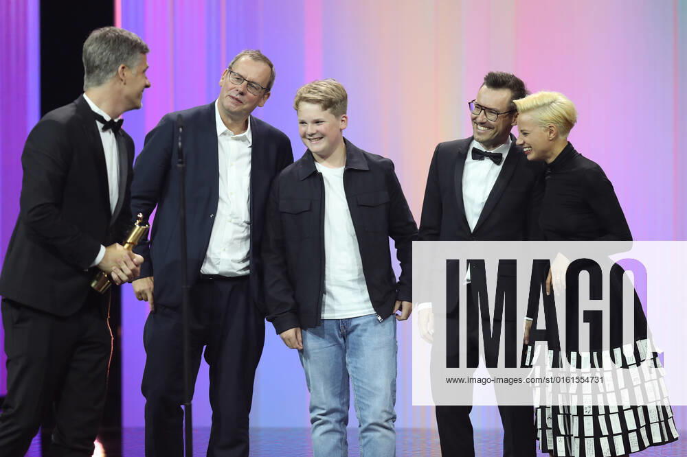 Deutscher Filmpreis 2022 BESTER KINDERFILM Preisträger:in BESTER KINDERFILM Der Pfad bei der Verleihung der Lola - Deutscher Filmpreis 2022 im Palais am Funkturm in Berlin 24.06.2022