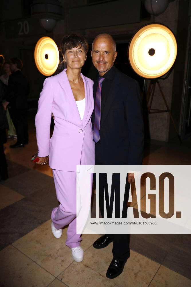 Christoph Maria Herbst und seine Ehefrau Gisi Herbst bei der Deutscher Filmpreis Lola Aftershow Party am 24.06.2022 in Berlin Deutscher Filmpreis 2022 in Berlin - Lola Aftershow Party