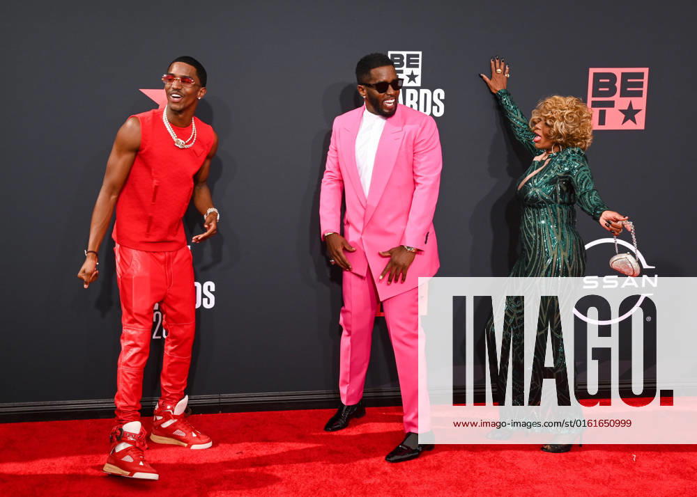 Los Angeles, California - Christian Combs, Sean Diddy Combs, Janice Combs. BET Awards 2022. Photo Credit: Billy Bennight AdMedia 281880 2022-06-26 California Los Angeles