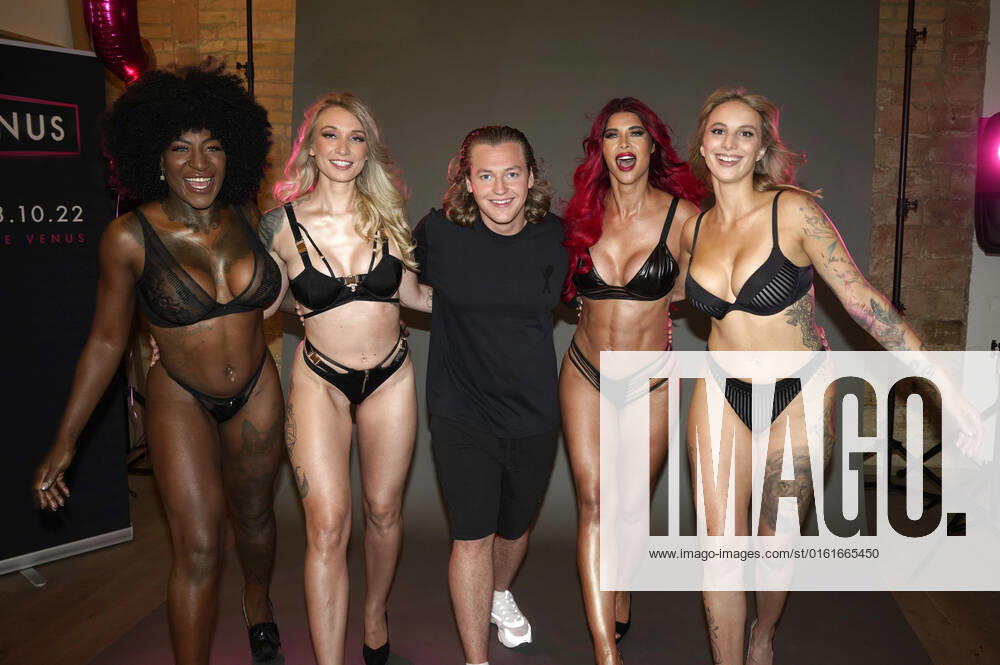 Josy Black, Fiona Fuchs, Ron Bielecki, Micaela Schäfer und Hanna Secret beim Venus 2022 Kampagnen-Shooting im Inclover Studio. Berlin