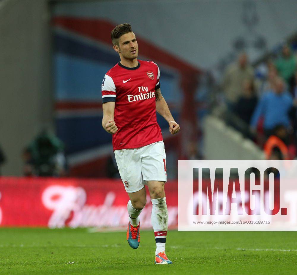 Arsenal s Olivier Giroud celebrates scoring his penalty Wigan Athletic vs Arsenal- FA Cup Semi Final, Wembley Stadium - London - England - 12 04 2014 - Pic David Klein Sportimage .