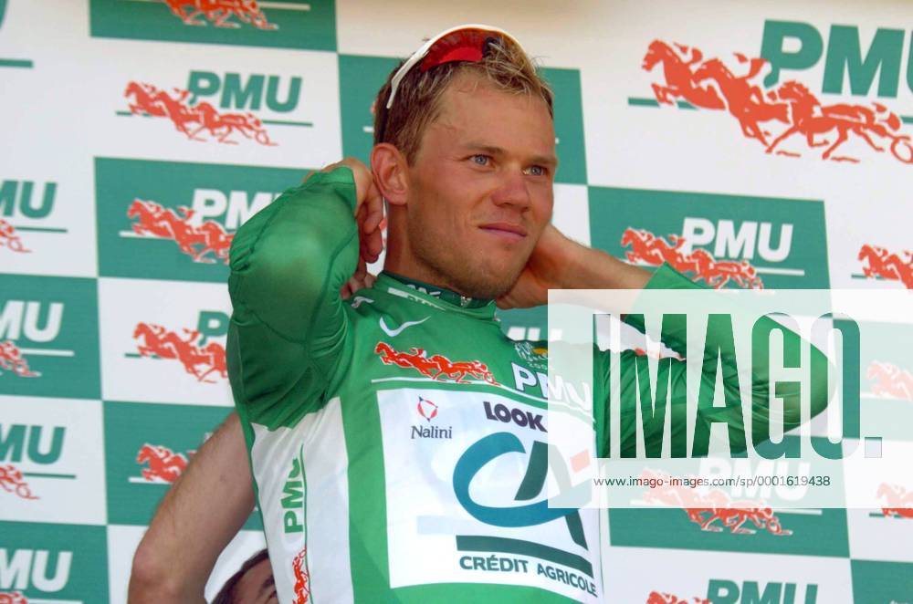 Thor Hushovd (Norwegen Credit Agricole) bei der Siegerehrung im grünen Trikot des punktbesten Fahrers - , Radsport Herren Tour de France 2005, ProTour, Straßenradsport, Rad, Straße, Einzelbild 13. Etappe: Miramas - Montpellier