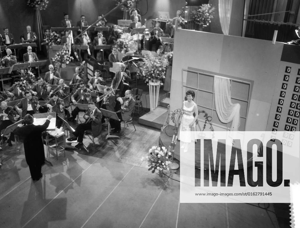 Anefo photo collection. Eurovision songfestival. Lys Assia (Switzerland). March 11, 1958. Hilversum