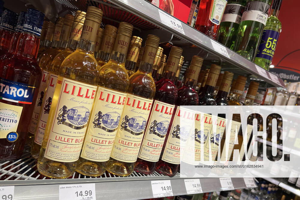 VERBRAUCHERPREISE: Inflation in Deutschland hoeher als erwartet.Einkauf in einem Supermarkt,Alkohol,Spirituosen in einem EDEKA Supermarkt. Einkauf,Inflation,Verbraucherpreise,Teuerung,
