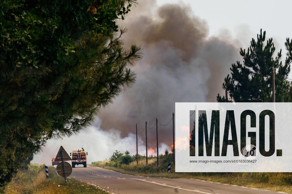 The Fires Continue To Destroy In France In Gironde,Not far from Landuras,the fire is getting closer to the villages,like here in Hostens,the firemen are doing their best to contain the flames , in Landiras, France, on july 18, 2022. Landiras France