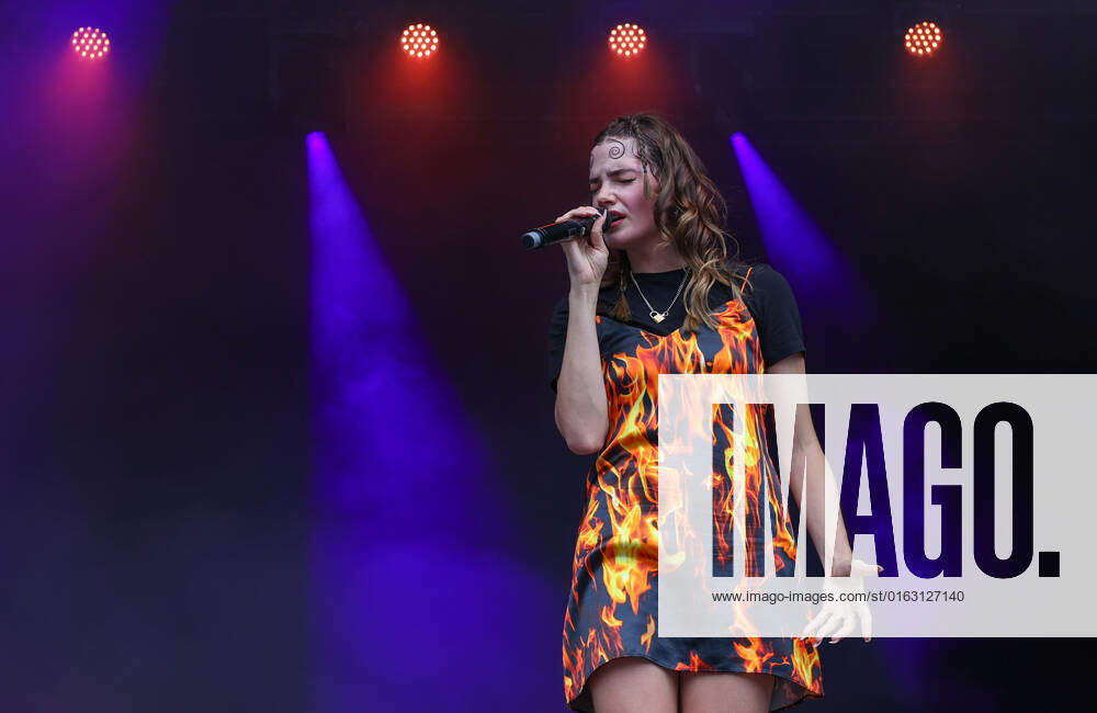 Belgian singer Claire Laffut performs on the first day of the Francofolies de Spa festival in Spa, Wednesday 20 July 2022. This year s edition of the festival is taking place from 20 to 23 July. VIRGINIExLEFOUR 37672495