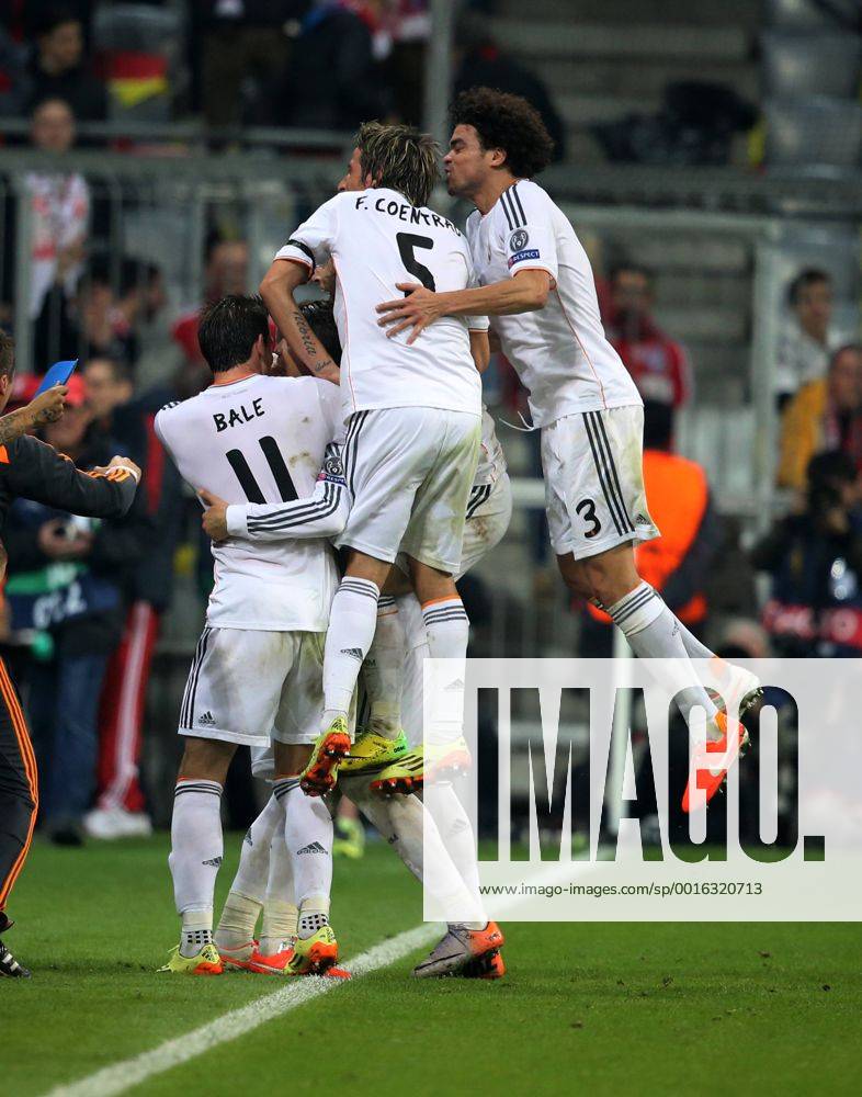 München, Fussball Männer, UEFA Champions League, Saison 2013 2014, Halbfinale Rückspiel, FC Bayern München vs Real Madrid CF 29.04.2014, München Arena München, Gareth Bale,Cristiano Ronaldo, Pepe Fabio Coentrao, Real Madrid, Aktion, Torjubeln