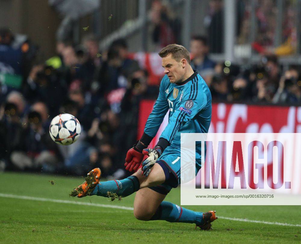 München, Fussball Männer, UEFA Champions League, Saison 2013 2014, Halbfinale Rückspiel, FC Bayern München vs Real Madrid CF 29.04.2014, München Arena München Manuel Neuer, TW, FC Bayern München, Aktion, Einzelbild,