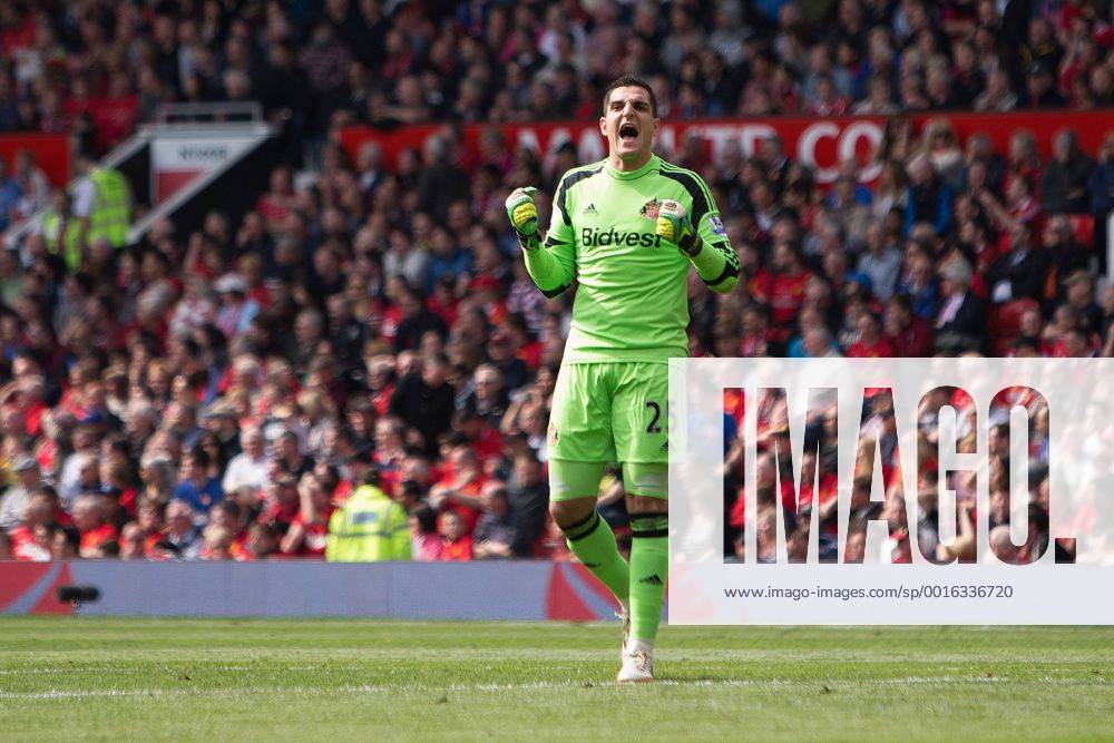 Vito Mannone of Sunderland celebrates his sides opening goal - Barclays Premier League - Manchester United vs. Sunderland - Old Trafford - Manchester - England - 3rd May 2014 - Pic by Philip Oldham SportImage .