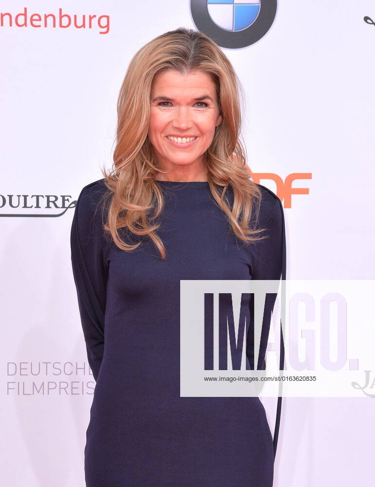 Verleihung des DEUTSCHEN FILMPREISES Anke Engelke bei der Ankunft zu der Verleihung des DEUTSCHEN FILMPREISES (Lola) im Palais am Funkturm in Berlin. Berlin