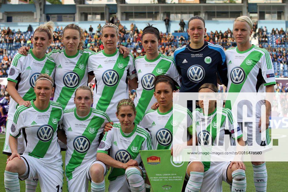Fussball, Frauen Champions-League, Tyresö FF - VfL Wolfsburg, v.li.: Mannschaftsfoto, Teamfoto von Wolfsburg