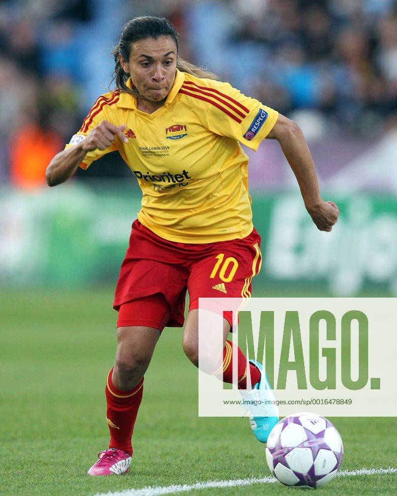 Fussball, Frauen Champions-League, Tyresö FF - VfL Wolfsburg, v.li.: Marta Vieira da Silva (Tyresö FF) Freisteller, Einzelbild, Aktion, Action