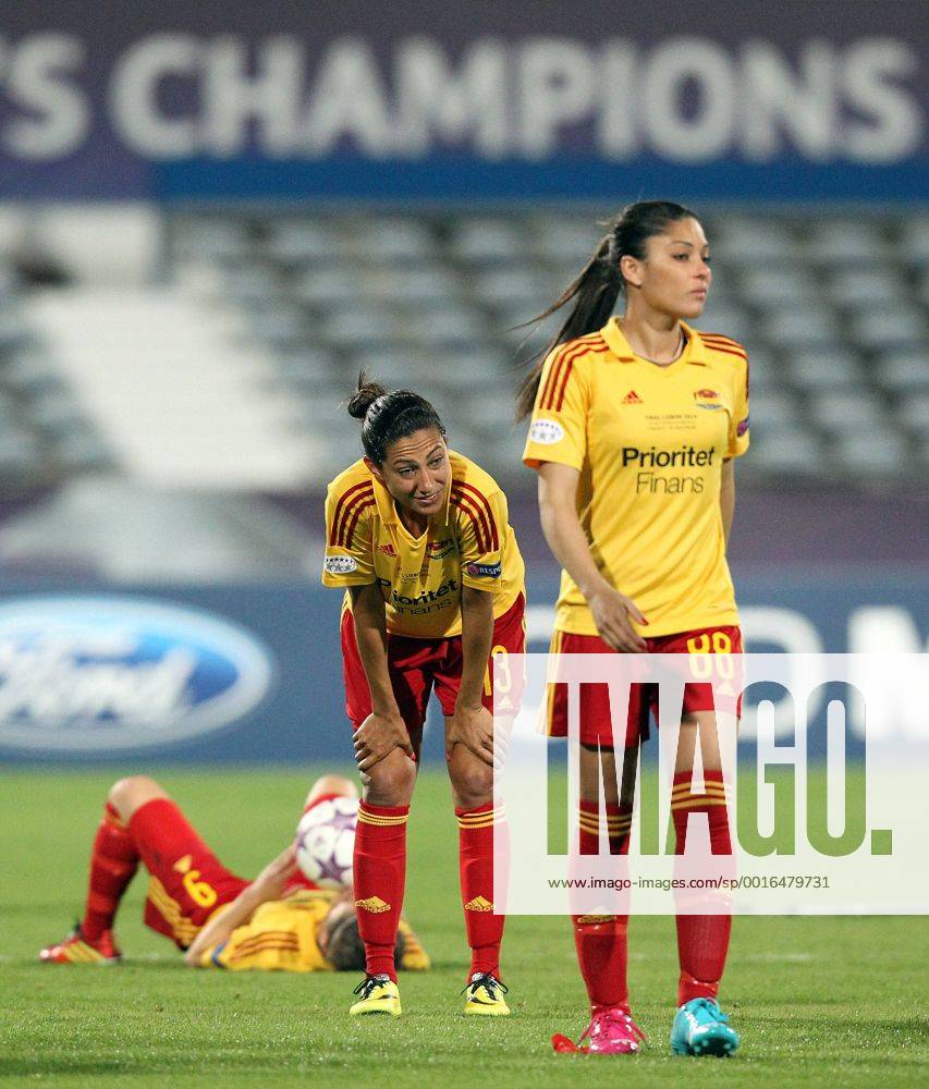 Fussball, Frauen Champions-League, Tyresö FF - VfL Wolfsburg, v.li.: Veronica Boquete (Tyresö FF ), Christen Press (Tyresö FF ) und Mayara de Fonseca Bordin (Tyresö FF ) enttäuscht schauend, Enttäuschung, disappointed nach Niederlage