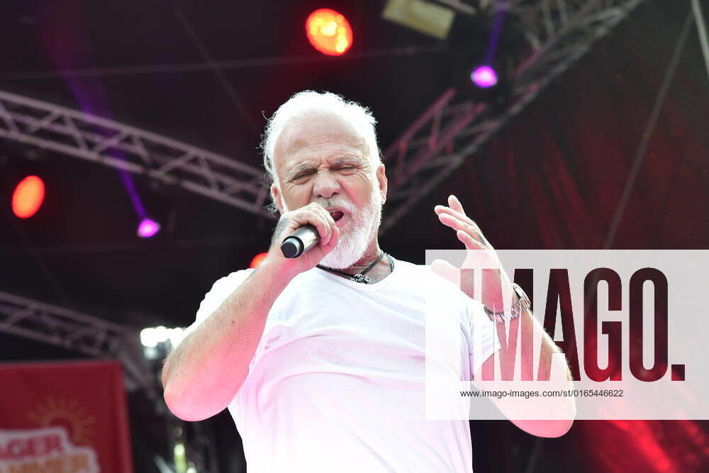 8.ten schlagerHammer 2022 Nino de Angelo beim 8 Schlager Hammer, Austragungsort in ORANIENBURG an der Orangerie Berlin 13.08.2022