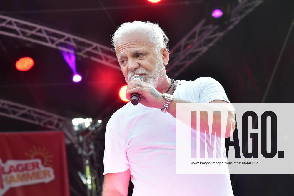 8.ten schlagerHammer 2022 Nino de Angelo beim 8 Schlager Hammer, Austragungsort in ORANIENBURG an der Orangerie Berlin 13.08.2022