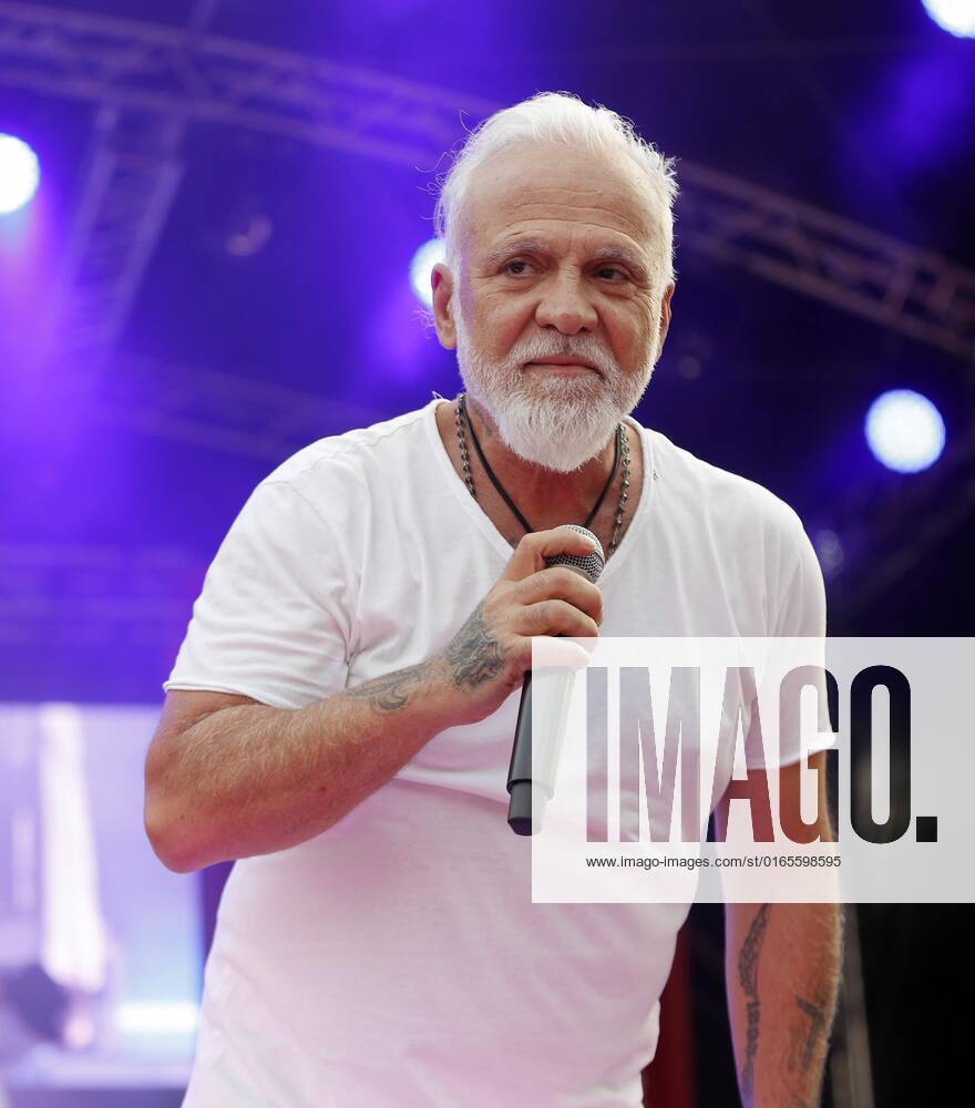 Nino de Angelo bei der Schlager Radio Schlager Hammer Tour 2022 in Oranienburg.