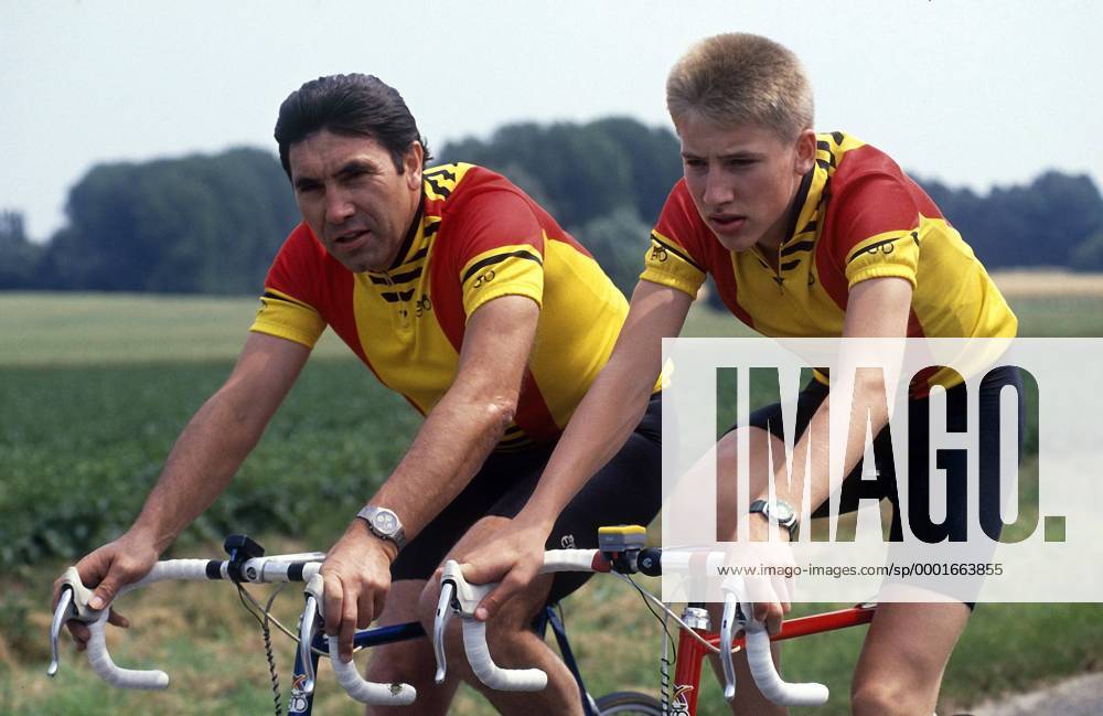 Eddy Merckx trainiert mit seinem Sohn Axel (beide Belgien) - Radsport Herren Straßenradsport 1989, Straße, Rad Gruppe