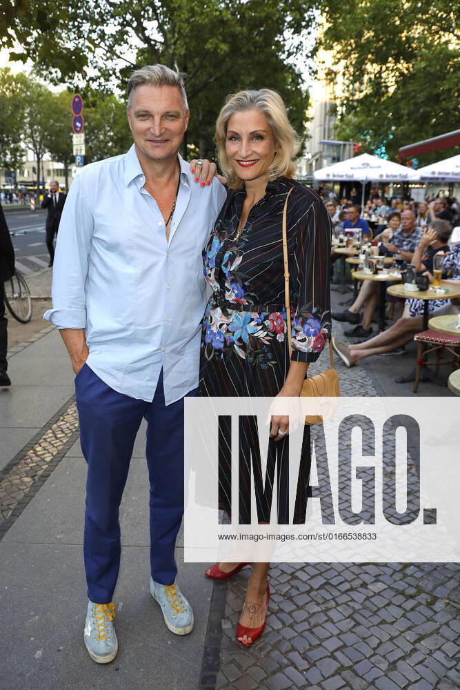 Stefan Jürgens und Boriana Rosenmüller bei der Verleihung vom Ernst-Lubitsch-Preis am 23.08.2022 in Berlin Ernst-Lubitsch-Preis Verleihung 2022 in Berlin