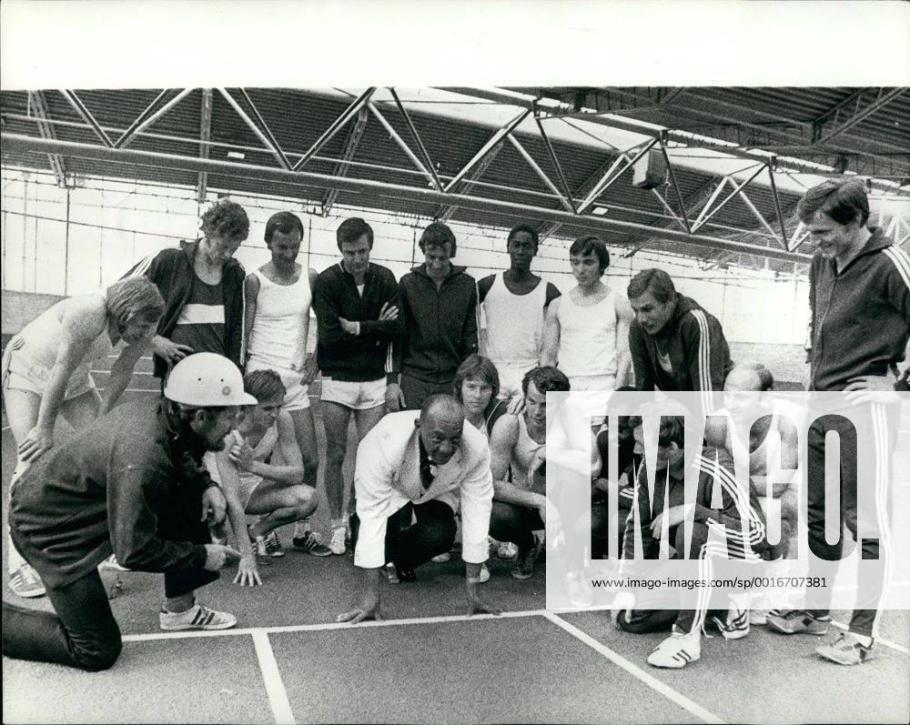 Jesse showing them how.: Jesse Owens, who won 4 gold medals at the 1936 Olympic games in Berlin, is now in Munich to look over the Olympic site. Now 58, Jesse is seen here showing German athletes how he used to get sway to a good start. - ZUMAk09