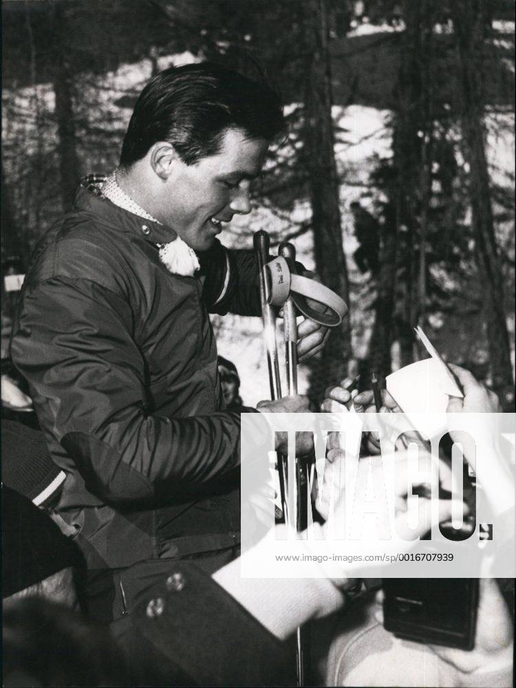 Feb. 02, 1956 - The shoulder-rider of Cortina. When Toni Sailer (TONI SAILER) of Austria won his 3rd gold medal in Cortina, hundreds of fans took him on their shoulders. Up there he was forced to give his signature again and again. - ZUMAk09