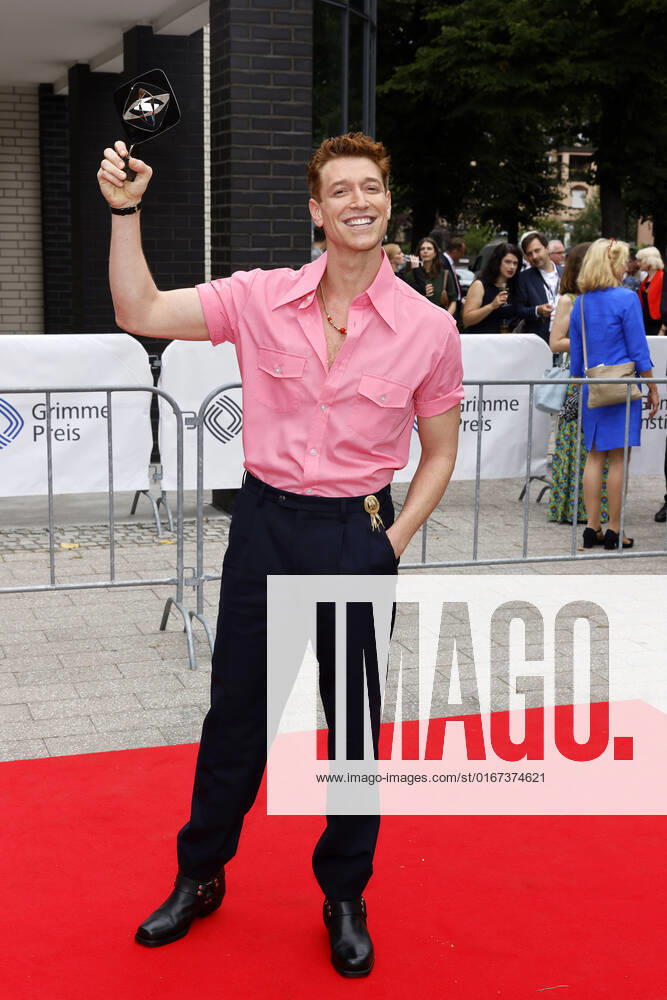 Schauspieler Daniel Donskoy bei der 58. Verleihung des Grimme Preises 2022 im Theater der Stadt Marl. Marl, 26.08.2022 NRW Deutschland