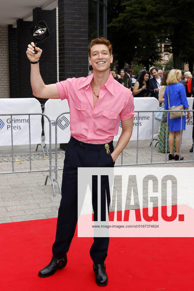 Schauspieler Daniel Donskoy bei der 58. Verleihung des Grimme Preises 2022 im Theater der Stadt Marl. Marl, 26.08.2022 NRW Deutschland