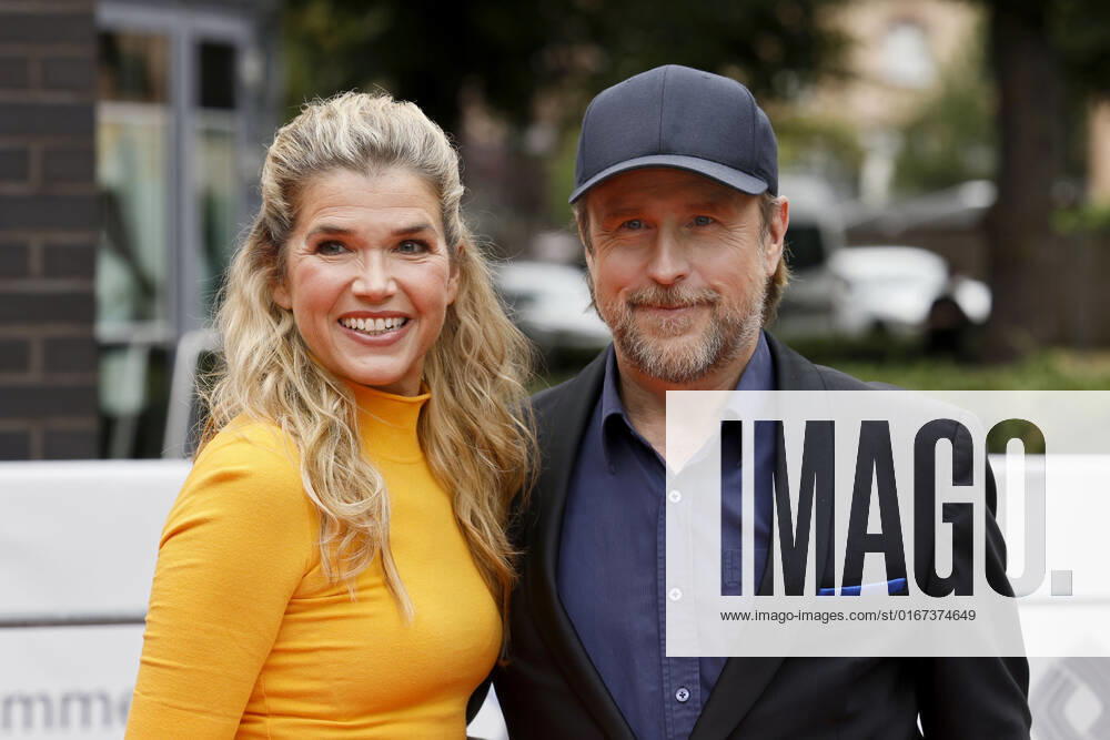 Schauspielerin Anke Engelke und Schauspieler Bjarne Mädel bei der 58. Verleihung des Grimme Preises 2022 im Theater der Stadt Marl. Marl, 26.08.2022 NRW Deutschland